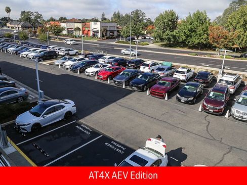 Used 2024 GMC Sierra 2500 AT4X w/ AT4X AEV Edition image 46