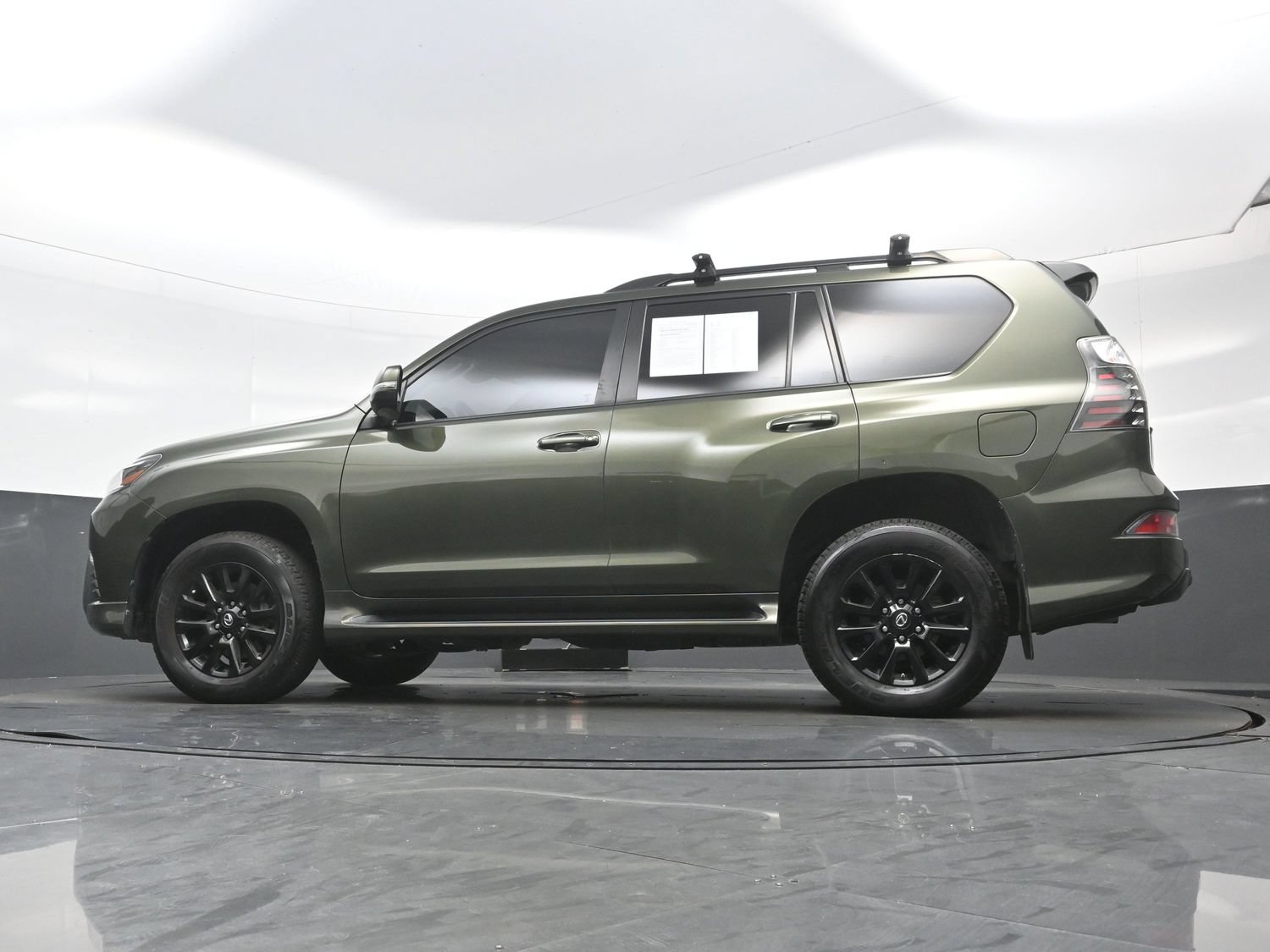 Used 2023 Lexus GX 460 w/ Black Line Special Edition AWD/4WD image 32