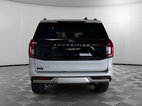 Used 2025 Ford Expedition Platinum AWD/4WD image 7