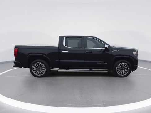 Used 2025 GMC Sierra 1500 Denali Ultimate AWD/4WD image 2