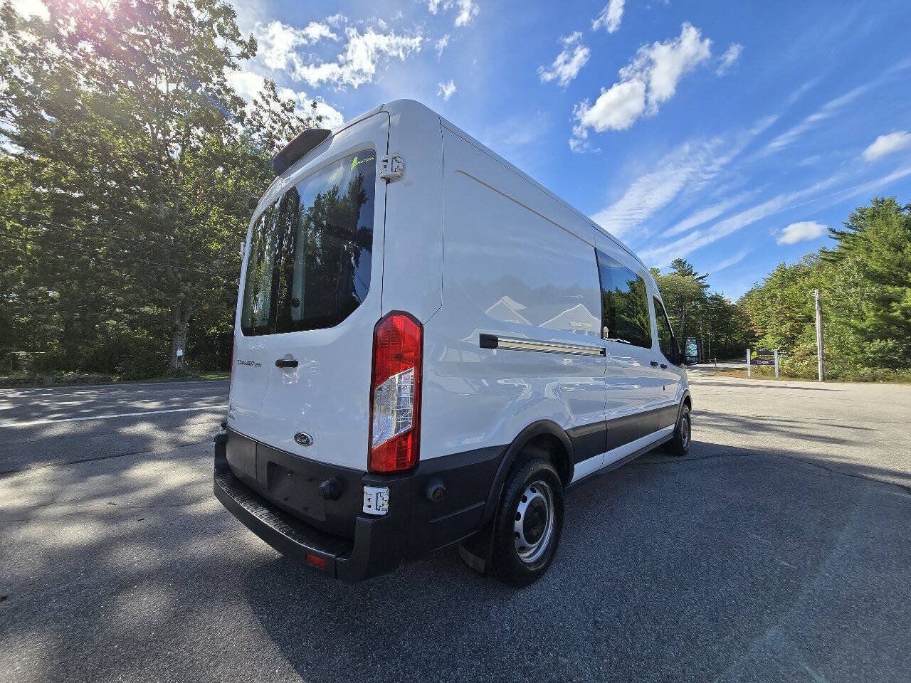 Used 2018 Ford Transit 250 148 Medium Roof RWD image 11