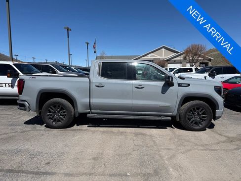 Used 2024 GMC Sierra 1500 Elevation w/ Elevation Premium Package AWD/4WD image 3