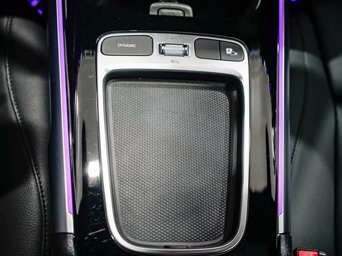 Certified 2025 Mercedes-Benz GLB 250 image 22