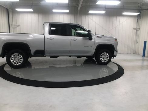 Used 2020 Chevrolet Silverado 2500 LT w/ All Star Edition AWD/4WD image 9