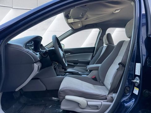 Used 2010 Honda Accord LX image 9