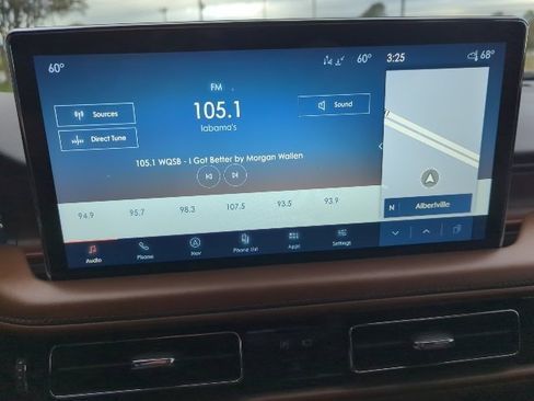 Used 2021 Lincoln Nautilus Reserve w/ Equipment Group 201A image 10