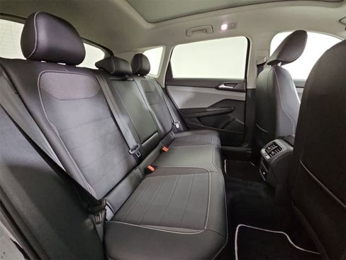 Certified 2023 Volkswagen Taos SE image 21