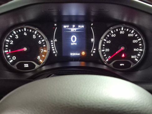 Used 2015 Jeep Renegade Latitude w/ Popular Equipment Group AWD/4WD image 14