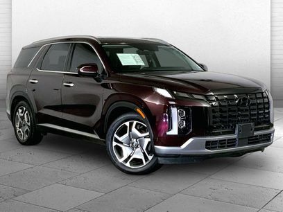 Used 2023 Hyundai Palisade Limited w/ Winter Package