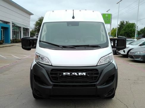 Used 2023 RAM ProMaster 2500 FWD image 2