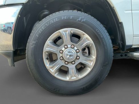 Used 2024 RAM 2500 Big Horn image 14