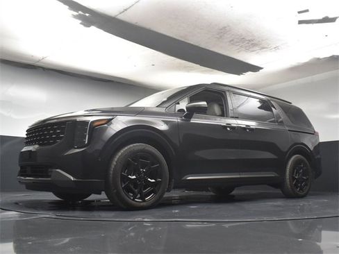 Certified 2025 Kia Carnival SX Prestige image 39