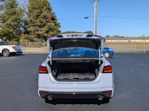 New 2025 Nissan Altima 2.5 SR image 28