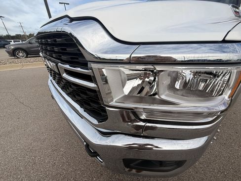 Used 2023 RAM 3500 Big Horn w/ Level 1 Equipment Group AWD/4WD image 9