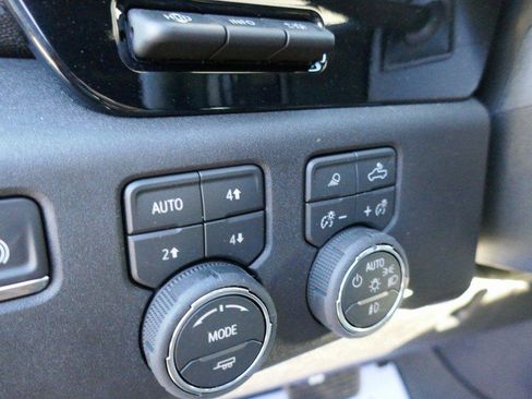 New 2026 Chevrolet Silverado 2500 ZR2 w/ LPO, Dark Essentials Package image 18