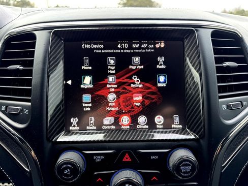 Used 2017 Jeep Grand Cherokee SRT image 24