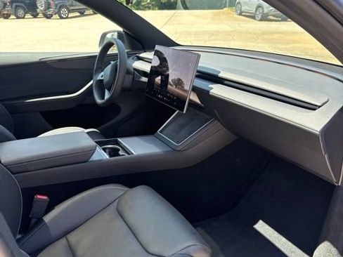 Used 2026 Tesla Model Y Performance AWD/4WD image 14