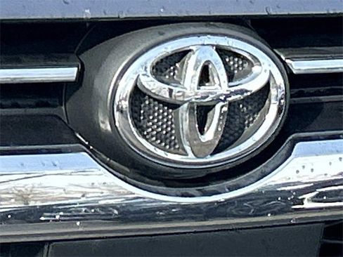 Used 2023 Toyota 4Runner Limited image 10