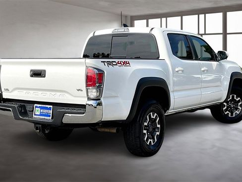 Used 2022 Toyota Tacoma TRD Off-Road image 6