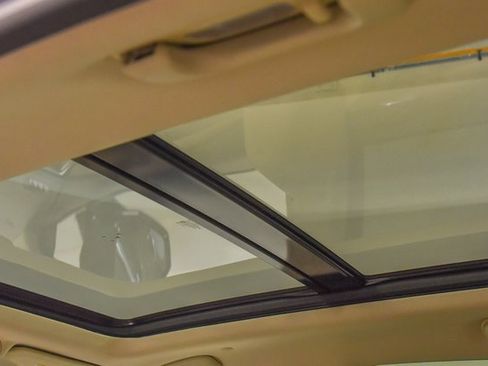 Used 2017 Cadillac XT5 Luxury w/ Driver Awareness Package image 30