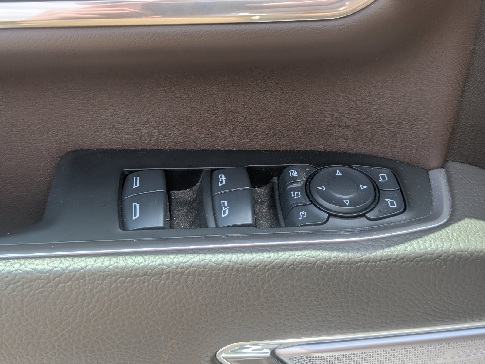Used 2025 GMC Sierra 2500 Denali AWD/4WD image 18
