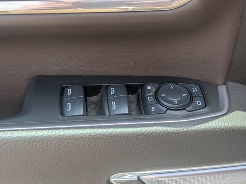 Used 2025 GMC Sierra 2500 Denali AWD/4WD image 18