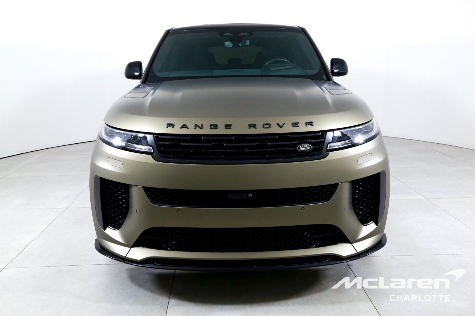 Used 2024 Land Rover Range Rover Sport SV Edition One Carbon Bronze AWD/4WD image 4