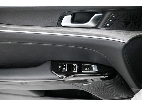 Used 2025 Kia K5 EX FWD image 16