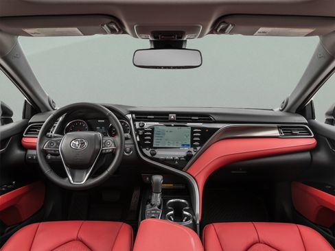 Used 2020 Toyota Camry XSE FWD image 23