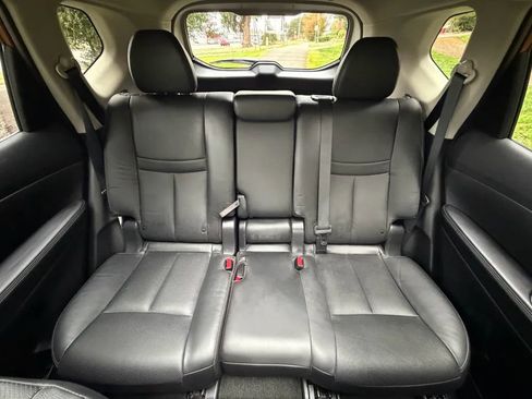 Used 2015 Nissan Rogue SL w/ SL Premium Package image 11