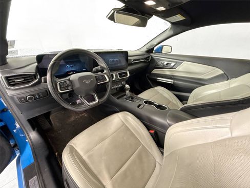 Used 2024 Ford Mustang GT Premium image 11