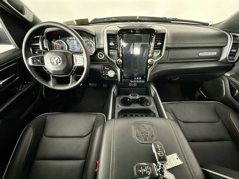 Used 2025 RAM 1500 Laramie w/ Sport Appearance Package AWD/4WD image 10