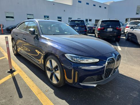 Used 2023 BMW i4 eDrive35 image 1