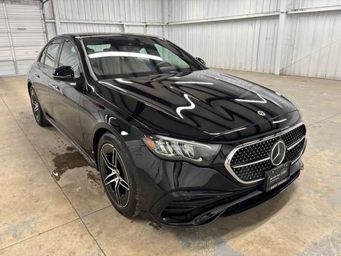 New 2026 Mercedes-Benz E 350 4MATIC Sedan image 2