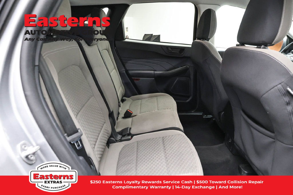 Used 2022 Ford Escape SE FWD image 25
