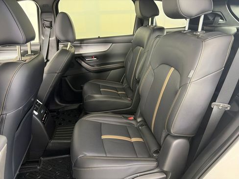 Used 2025 MAZDA CX-90 Plug-In Hybrid w/ Premium Plus image 23