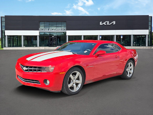 Used 2010 Chevrolet Camaro LT w/ White Stripe Package RWD image 2