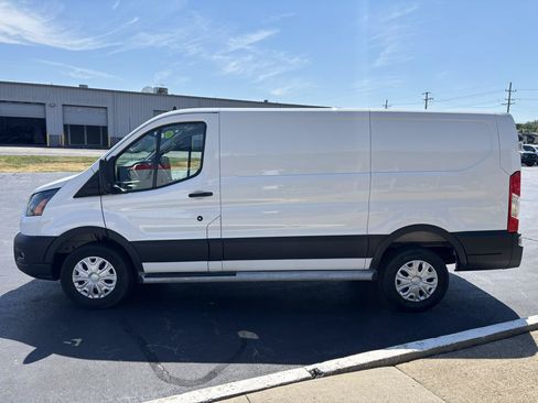 Used 2025 Ford Transit 250 Low Roof w/ Exterior Upgrade Package RWD image 6