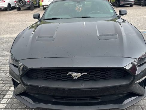 Used 2020 Ford Mustang Premium w/ Equipment Group 201A RWD image 4