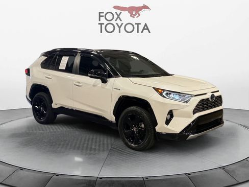 Used 2019 Toyota RAV4 XSE image 8