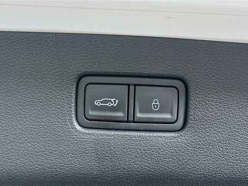Used 2025 Genesis GV80 2.5T Standard AWD/4WD image 29