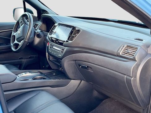 Used 2025 Honda Ridgeline TrailSport image 30