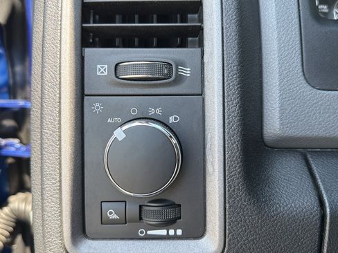 Used 2017 RAM 1500 Tradesman w/ Popular Equipment Group AWD/4WD image 36