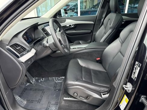 Used 2023 Volvo XC90 B5 Core w/ Protection Package Premier AWD/4WD image 7