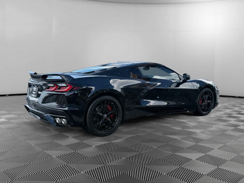 Used 2020 Chevrolet Corvette Stingray Preferred Cpe w/ 2LT Preferred Equipment Group RWD image 5