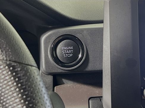 Used 2025 Toyota Tacoma SR5 image 23