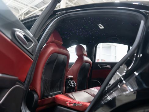 Used 2020 Alfa Romeo Giulia w/ Nero Edizione RWD image 21