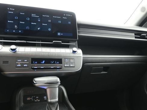 Used 2025 Hyundai Kona SEL FWD image 15