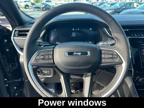 Used 2024 Jeep Grand Cherokee L Laredo AWD/4WD image 17