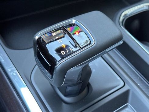 New 2026 GMC Sierra 1500 SLT w/ SLT Convenience Package image 25